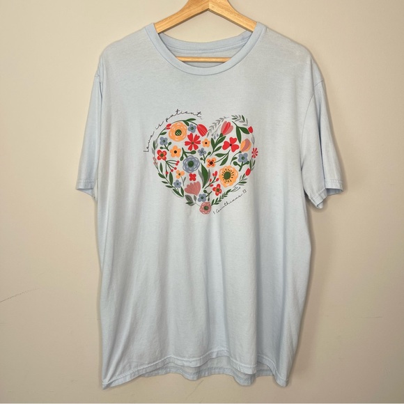 Christian ‘Love is Patient’ Short Sleeve Graphic Tee (Large) - Picture 1 of 4